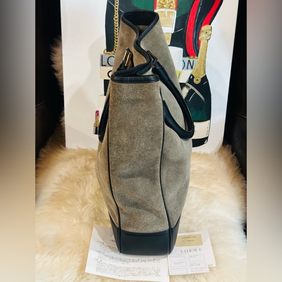 💎 LOEWE TOTE BAG w/ POUCH COWHIDE LEATHER SIZE H 14.74 X L 14” Drop 5.5” - Picture 7 of 13